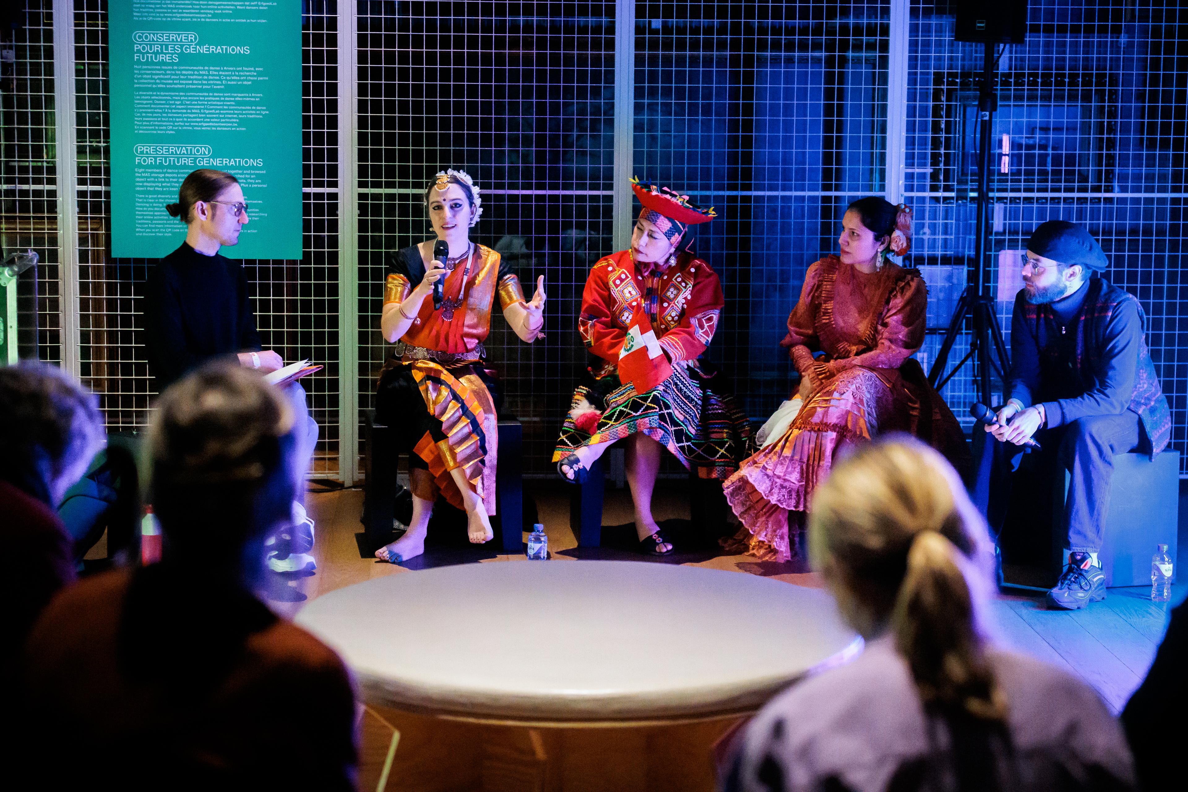 Universal Tongue - Museum aan de Stroom 2025